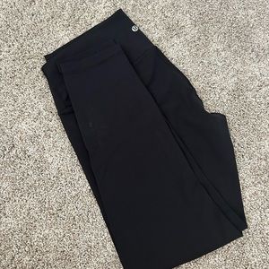 Black wonder under lulu leggings!